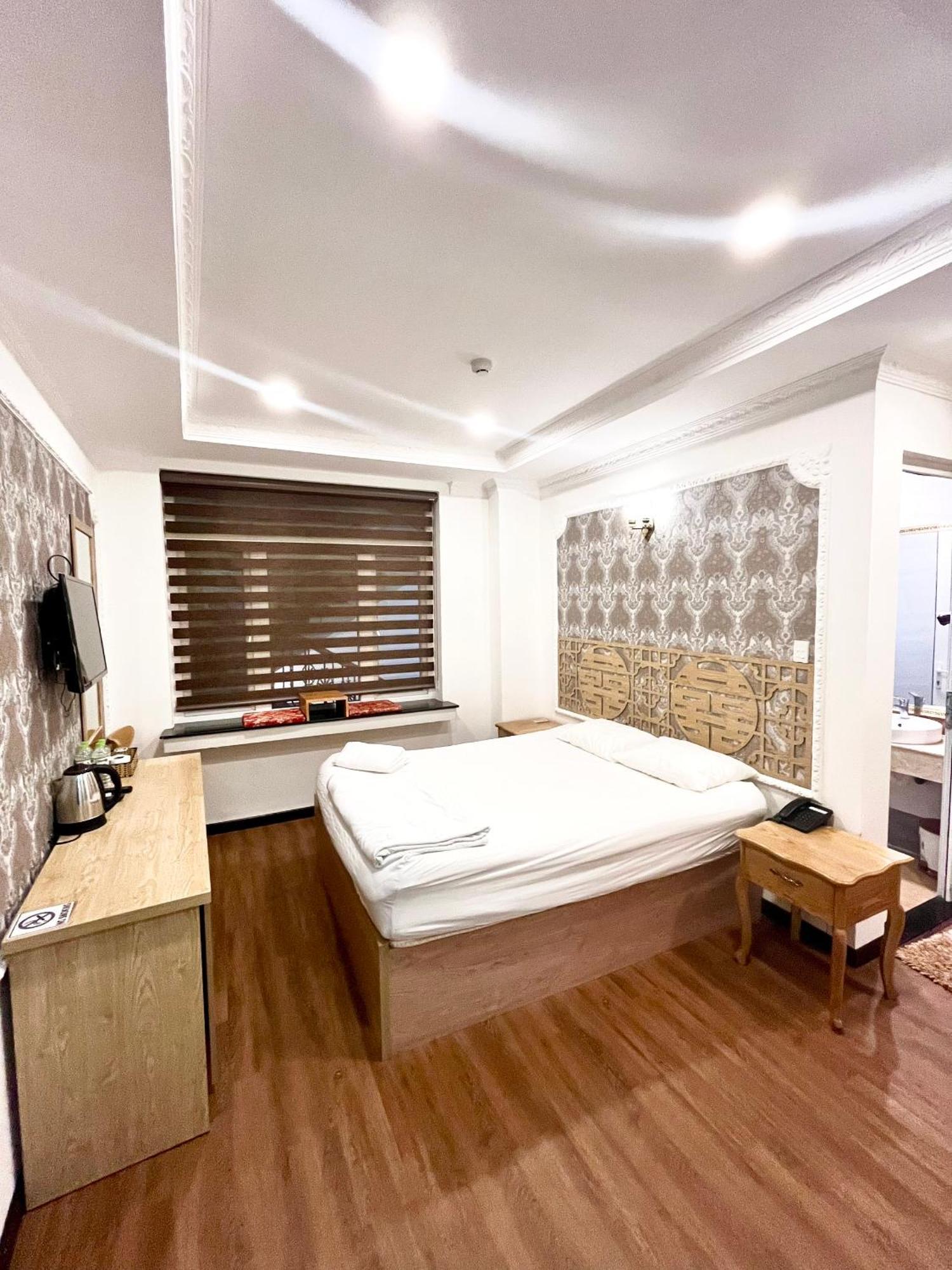 Vung Tau Luxury Hotel & Apartment Exterior photo